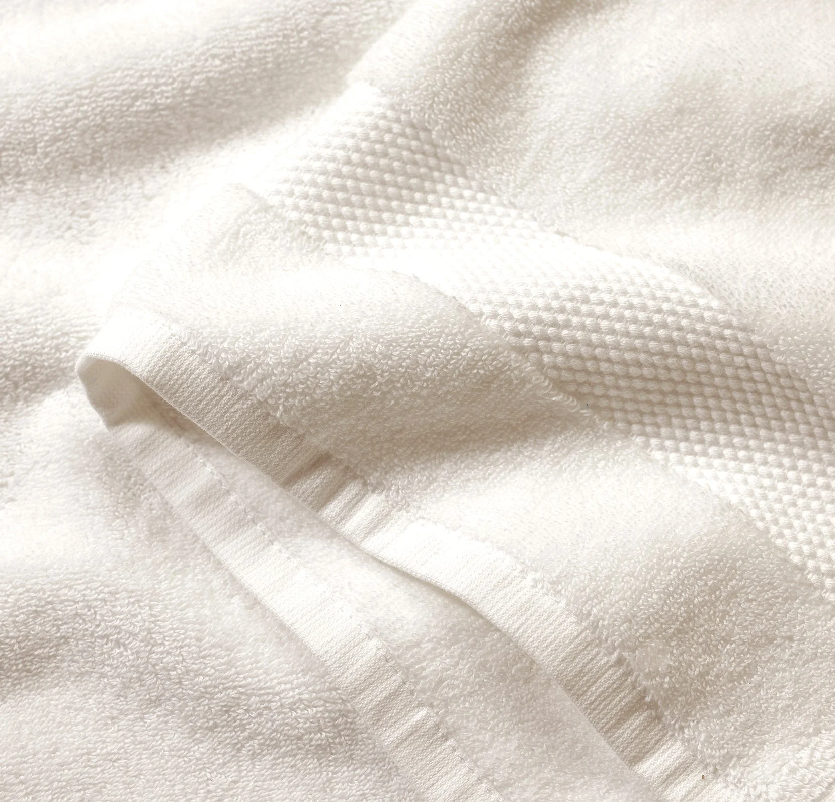 Complete Plush Bath Towel Bundle - Image 4