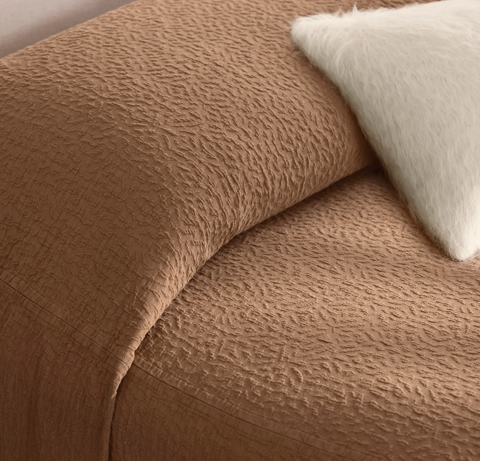 Dappled Vela Grand Coverlet - Deep Camel - Image 3