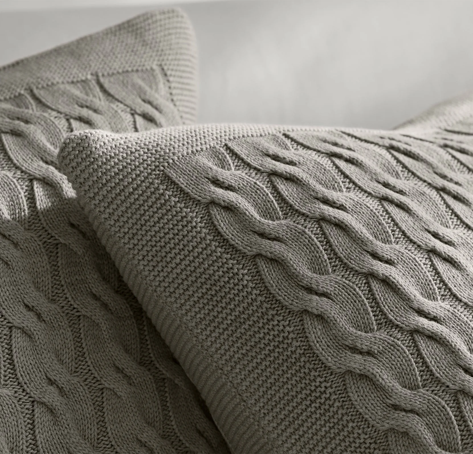 Modern Cable Knit Pillow Cover (20x20) - Heathered Pewter - Image 3