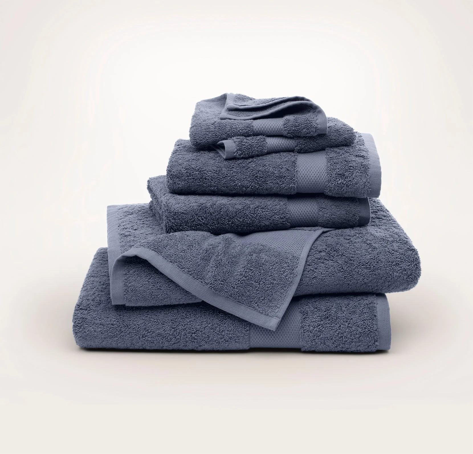Neville Plush Bath Towel Virtual Set - Image 11