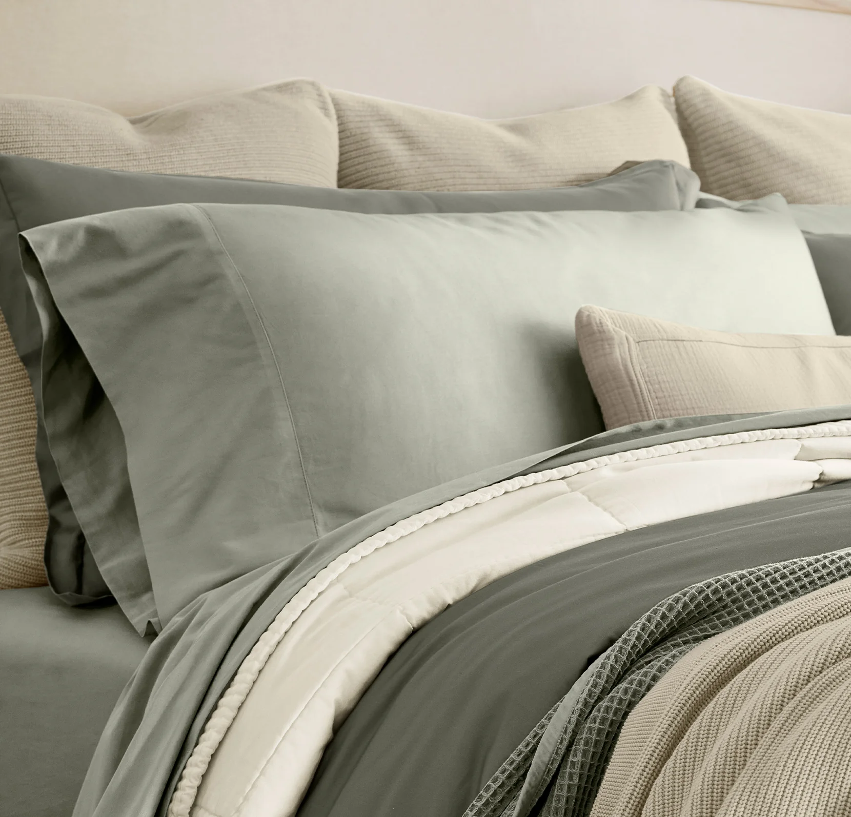 Percale Hemmed Pillowcase Set - Sageleaf - Image 2