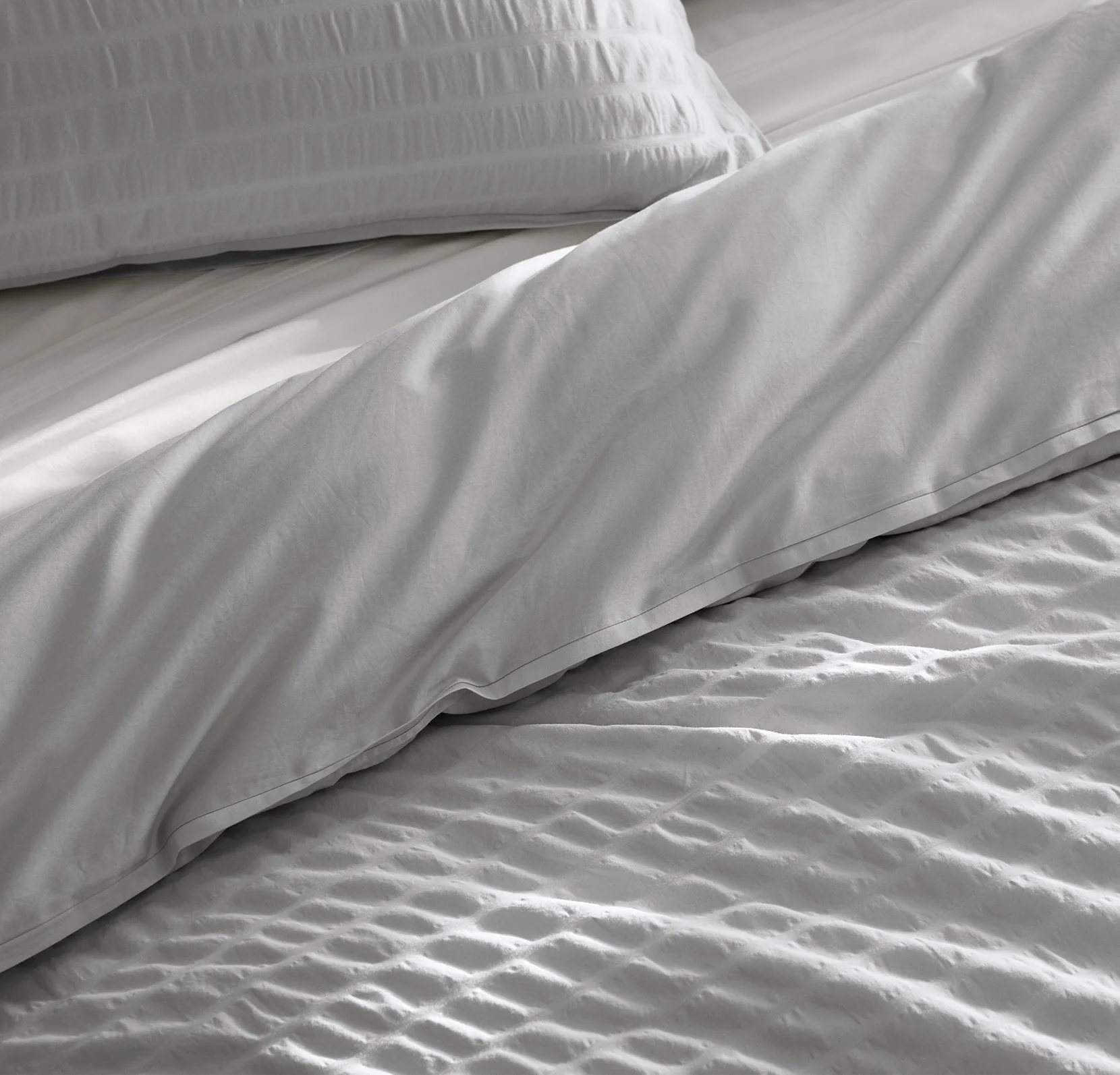Relaxed Seersucker Duvet Set - Sky - Image 4
