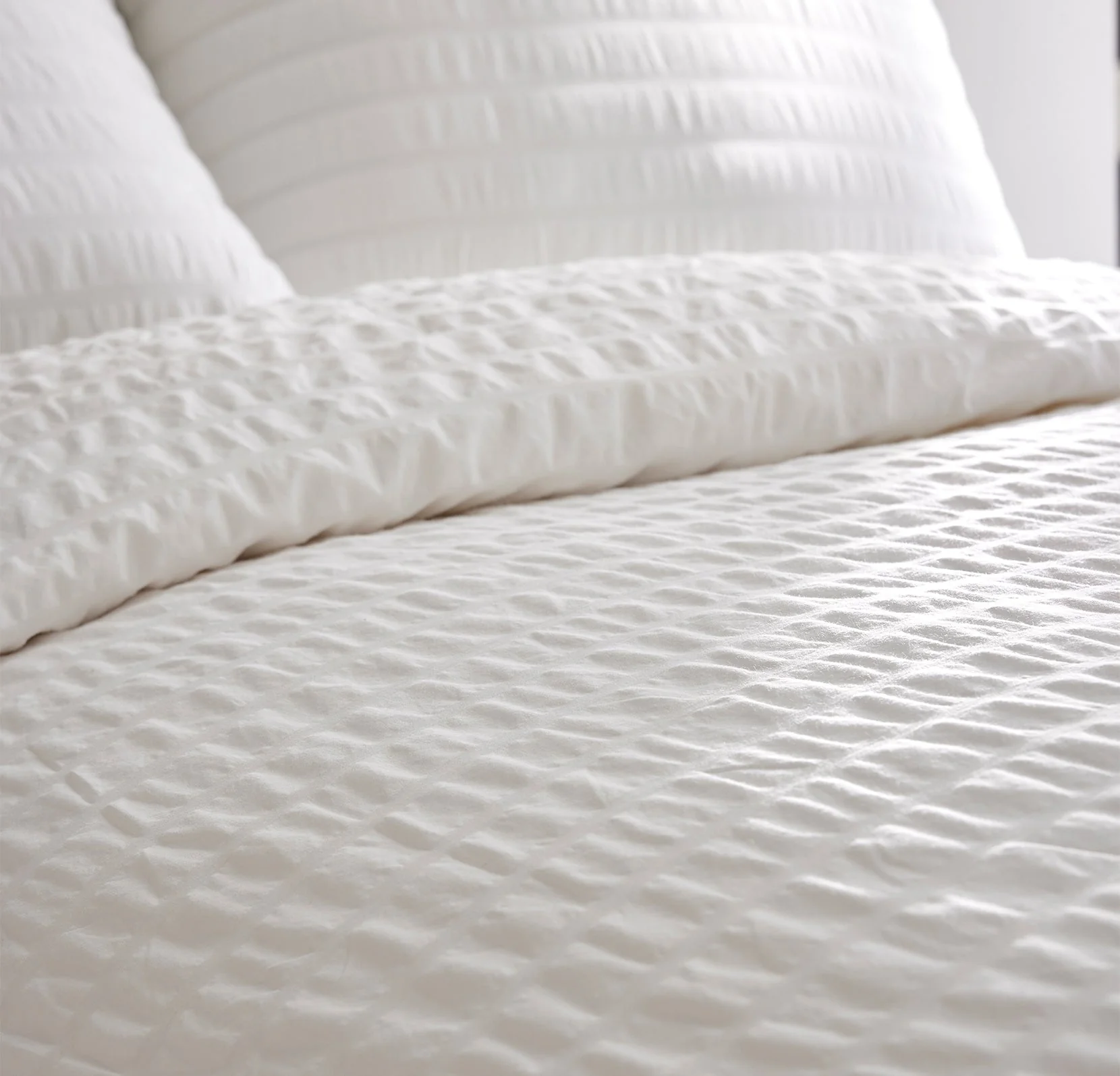 Relaxed Seersucker Duvet Set - White - Image 5