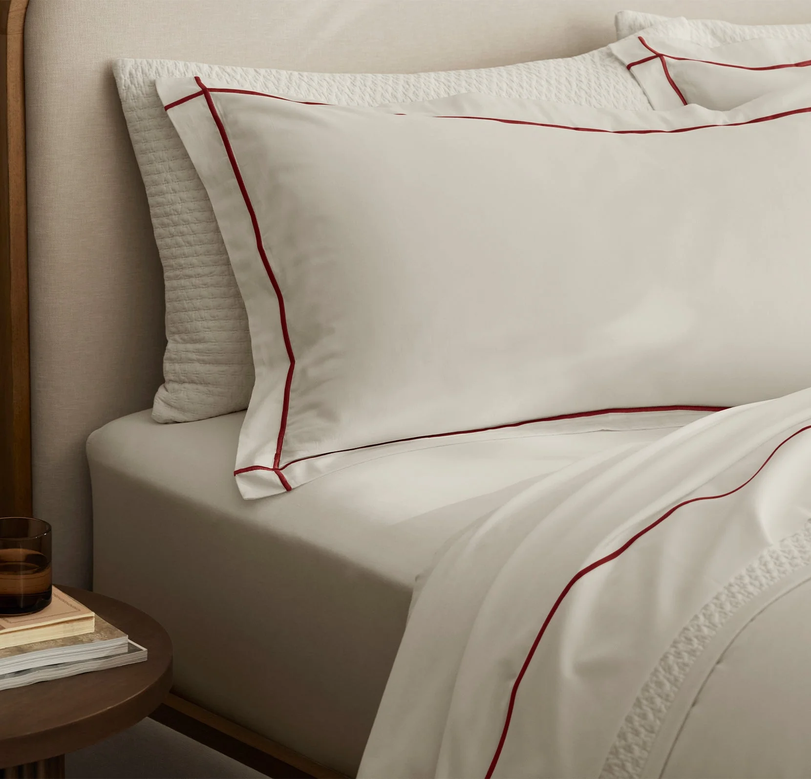 Signature Embellished Duvet Set - White/Cranberry Embroidered - Image 4