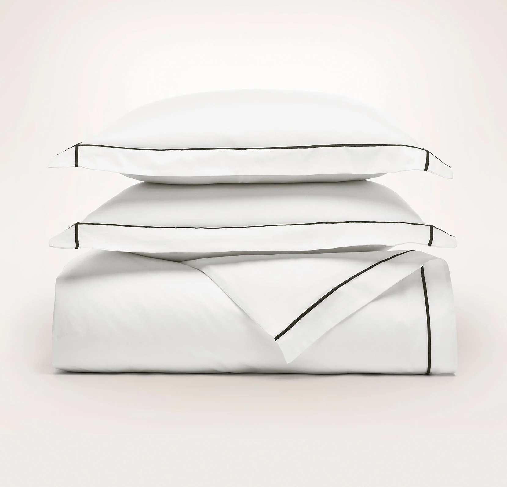 Signature Embellished Duvet Set - White/Night Embroidered