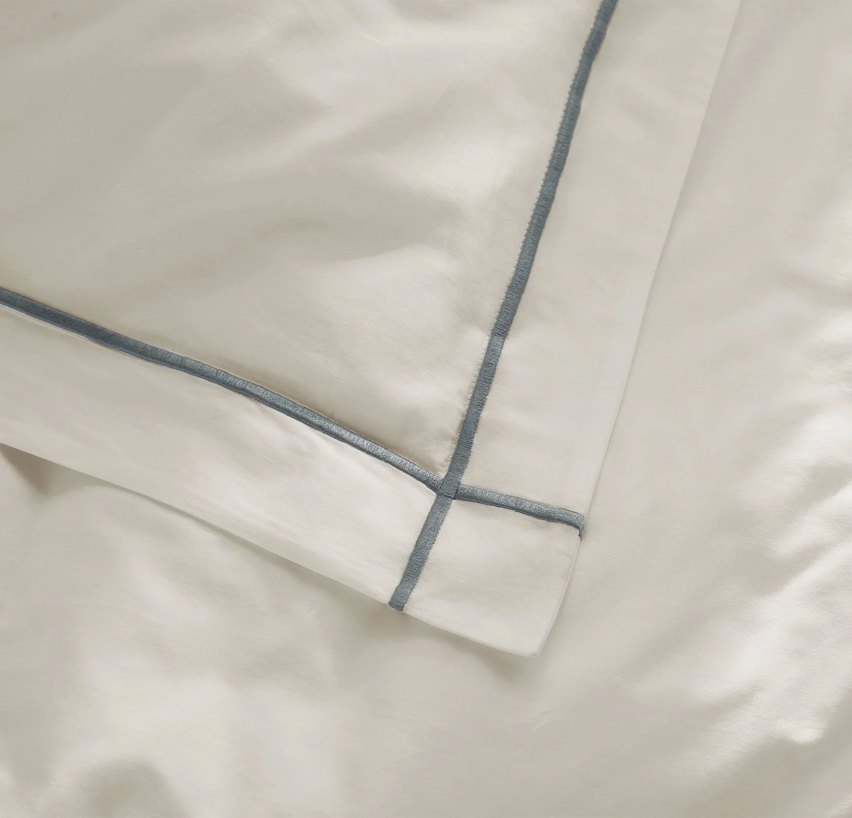 Signature Embellished Duvet Set - White/Shore Embroidered - Image 5