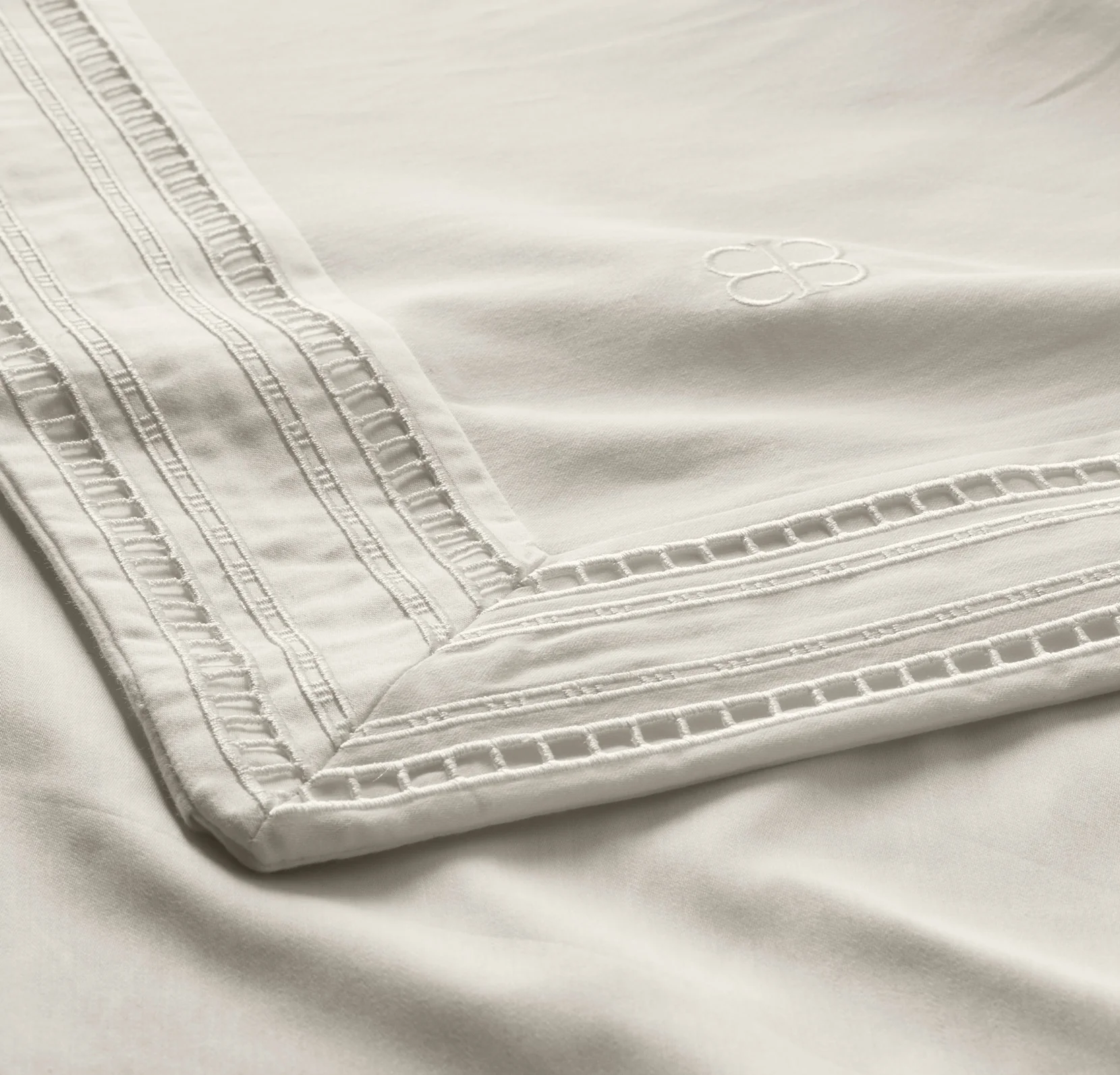 Signature Embellished Duvet Set - White/White Ladder Stitch - Image 6