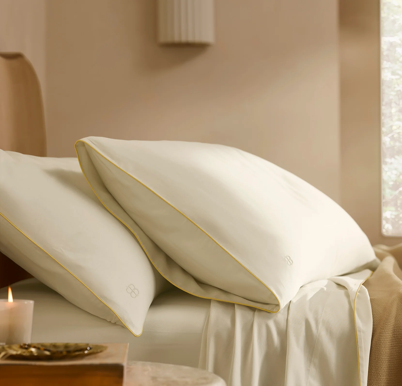 Signature Embellished Pillowcase Set - Cream/Buttercup Piped Edge - Image 3