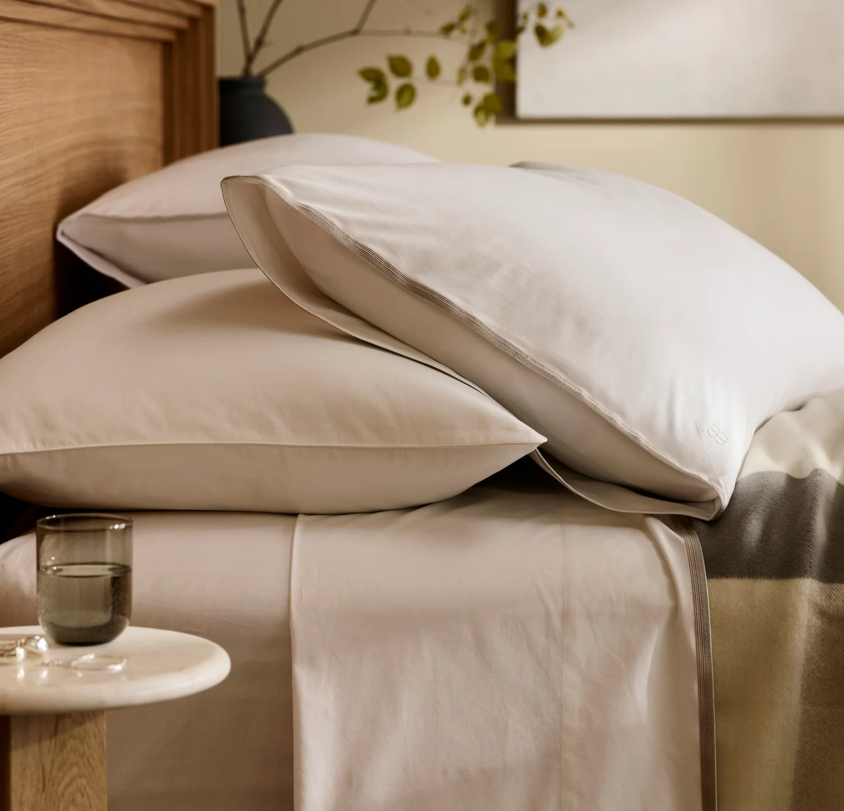 Percale Embellished Sheet Set - White/Pewter/Oak Trielle - Image 4