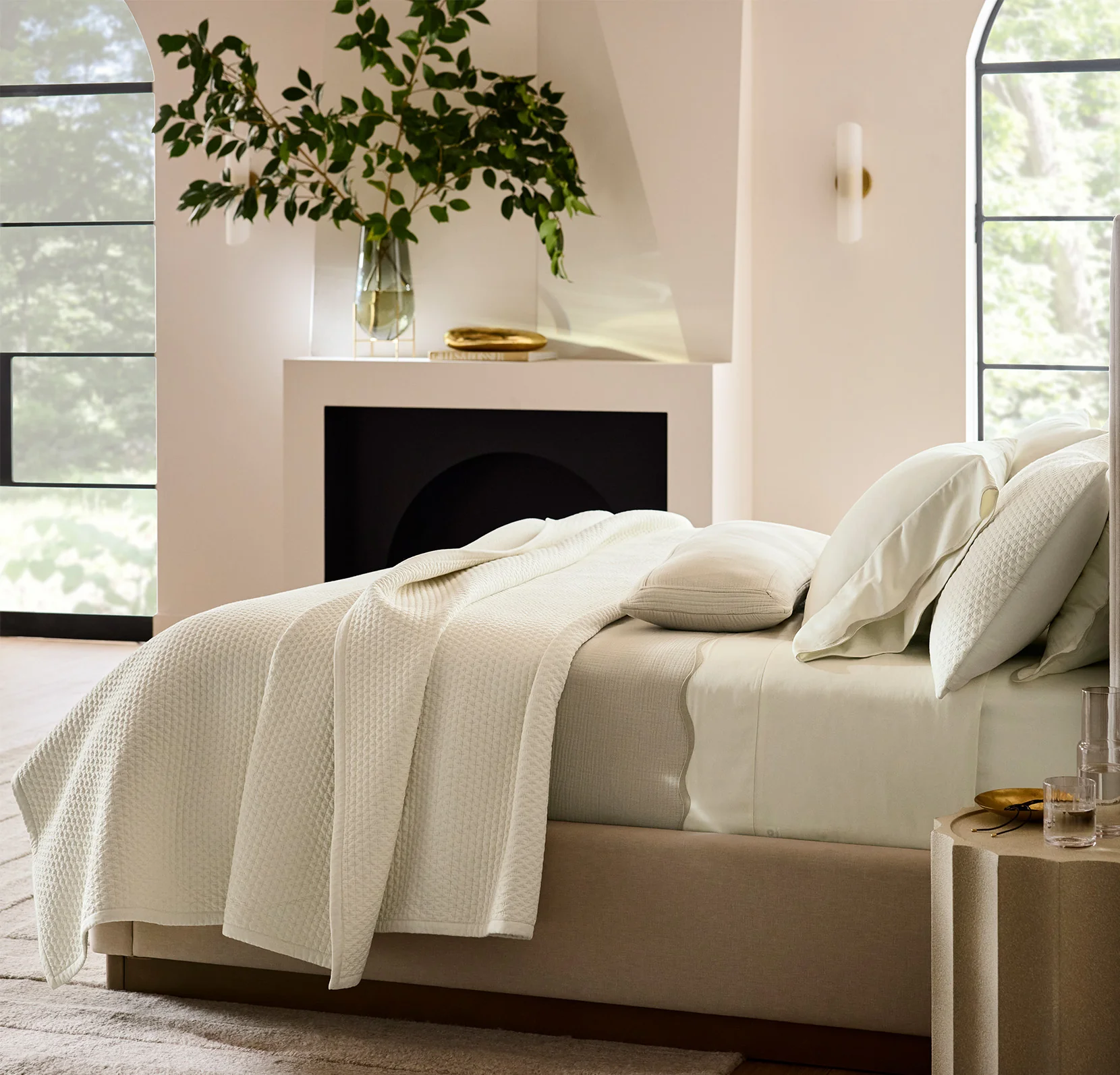 Signature Embellished Sheet Set - Cream/Sand Curved Edge - Image 3