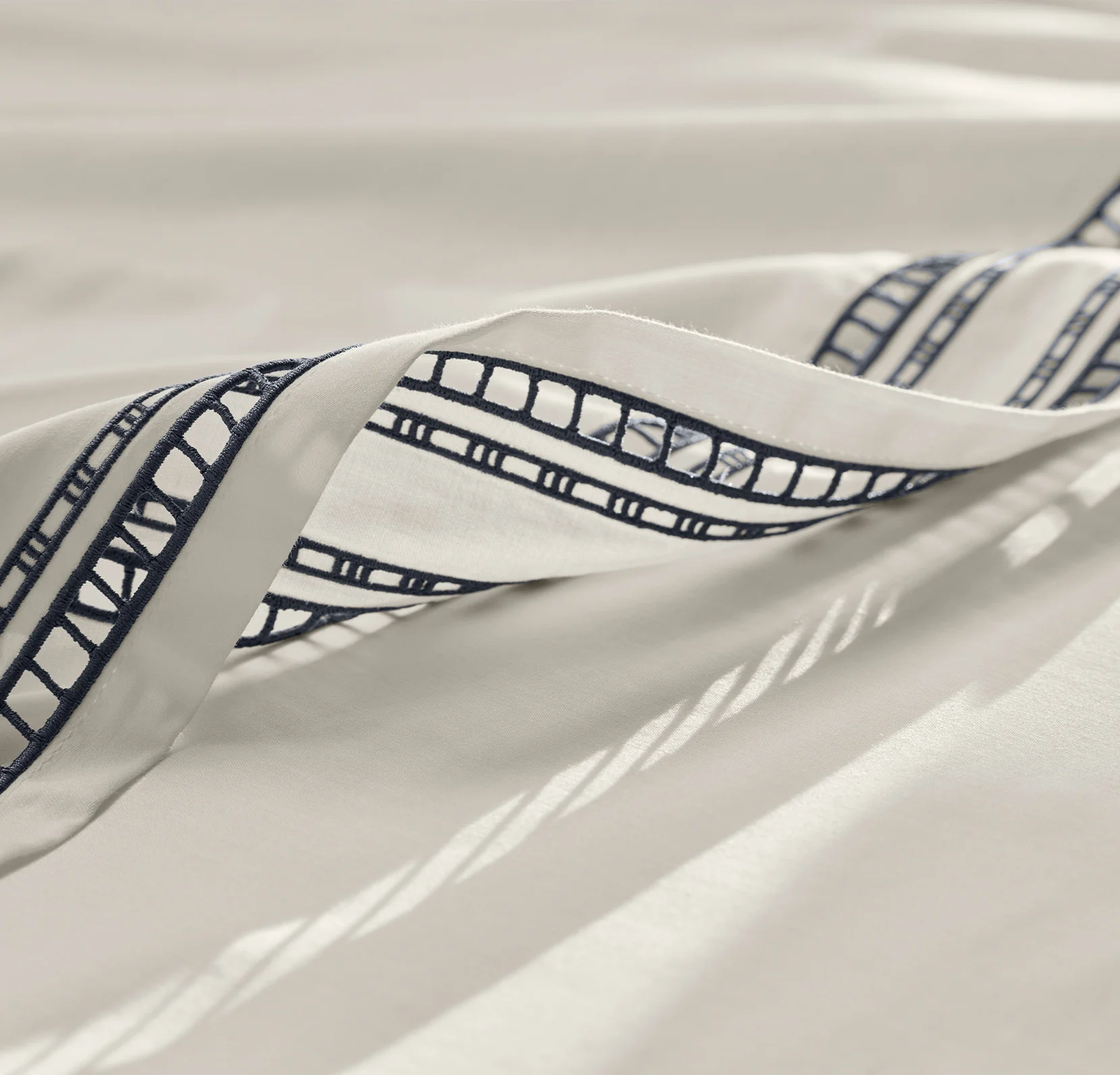 Signature Embellished Sheet Set - White/Mineral Ladder Stitch - Image 5