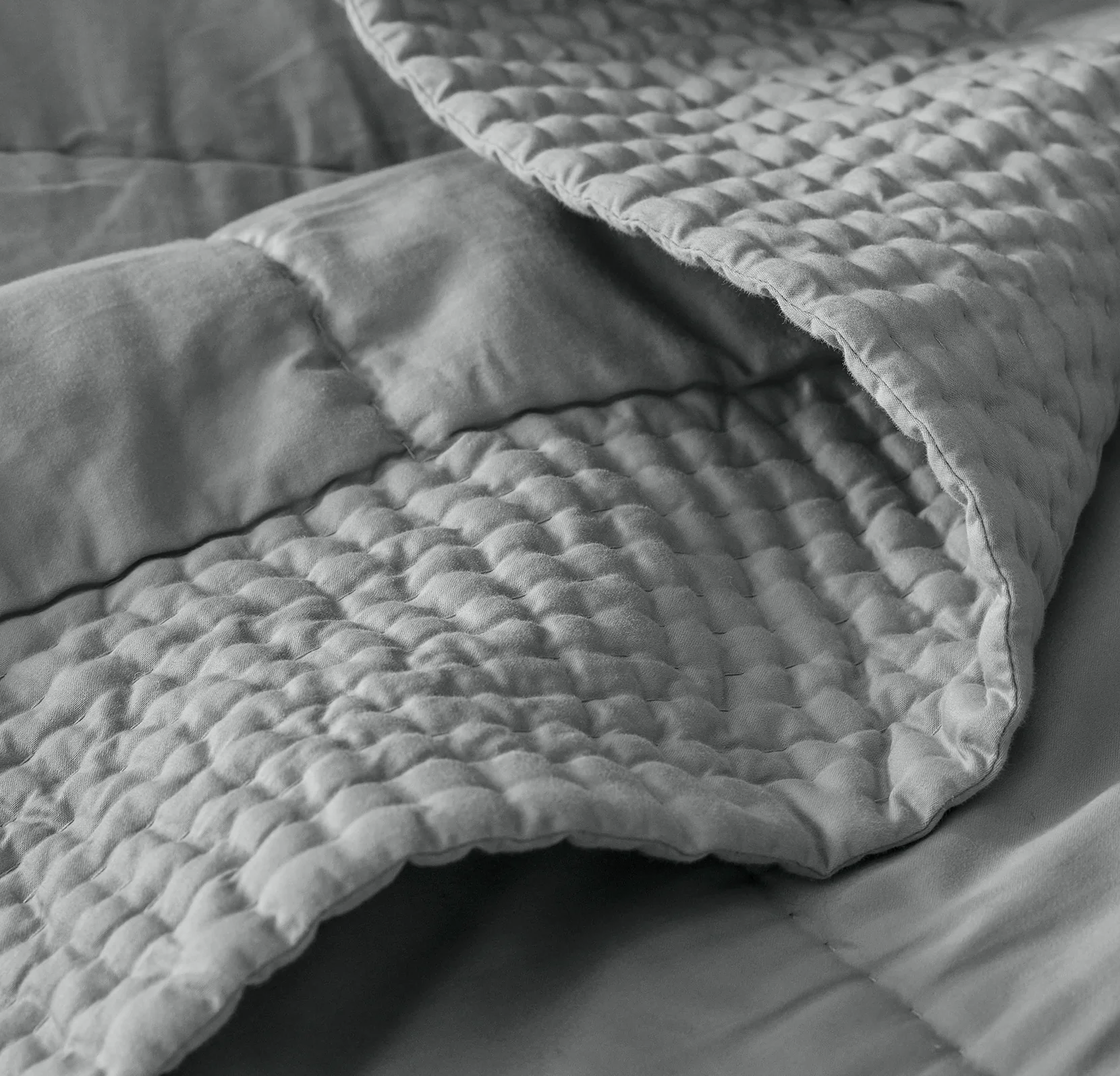 Signature Handstitched Quilt - Shore - Image 4