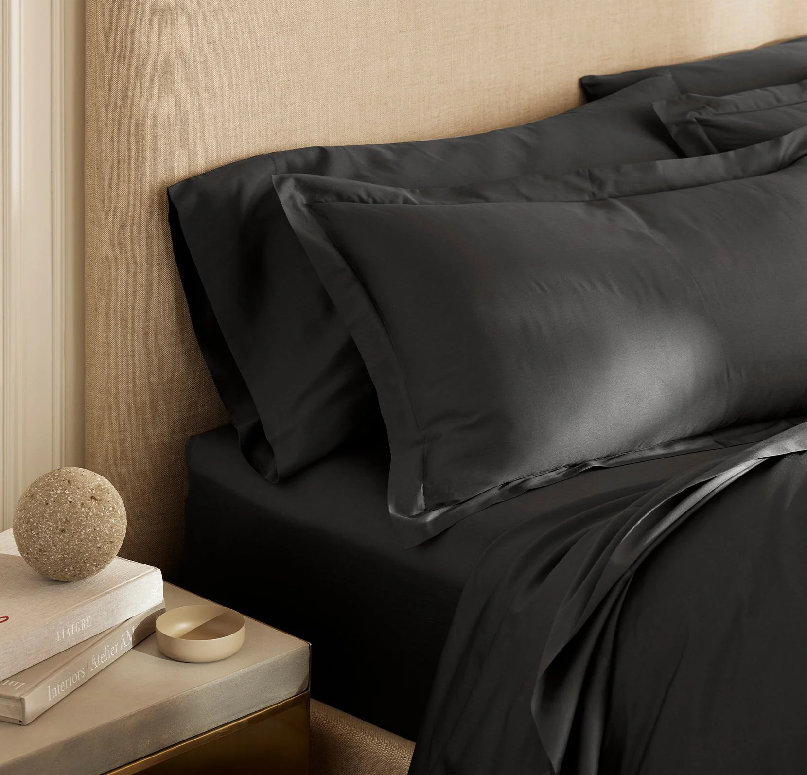 Signature Hemmed Duvet Set - Night - Image 3
