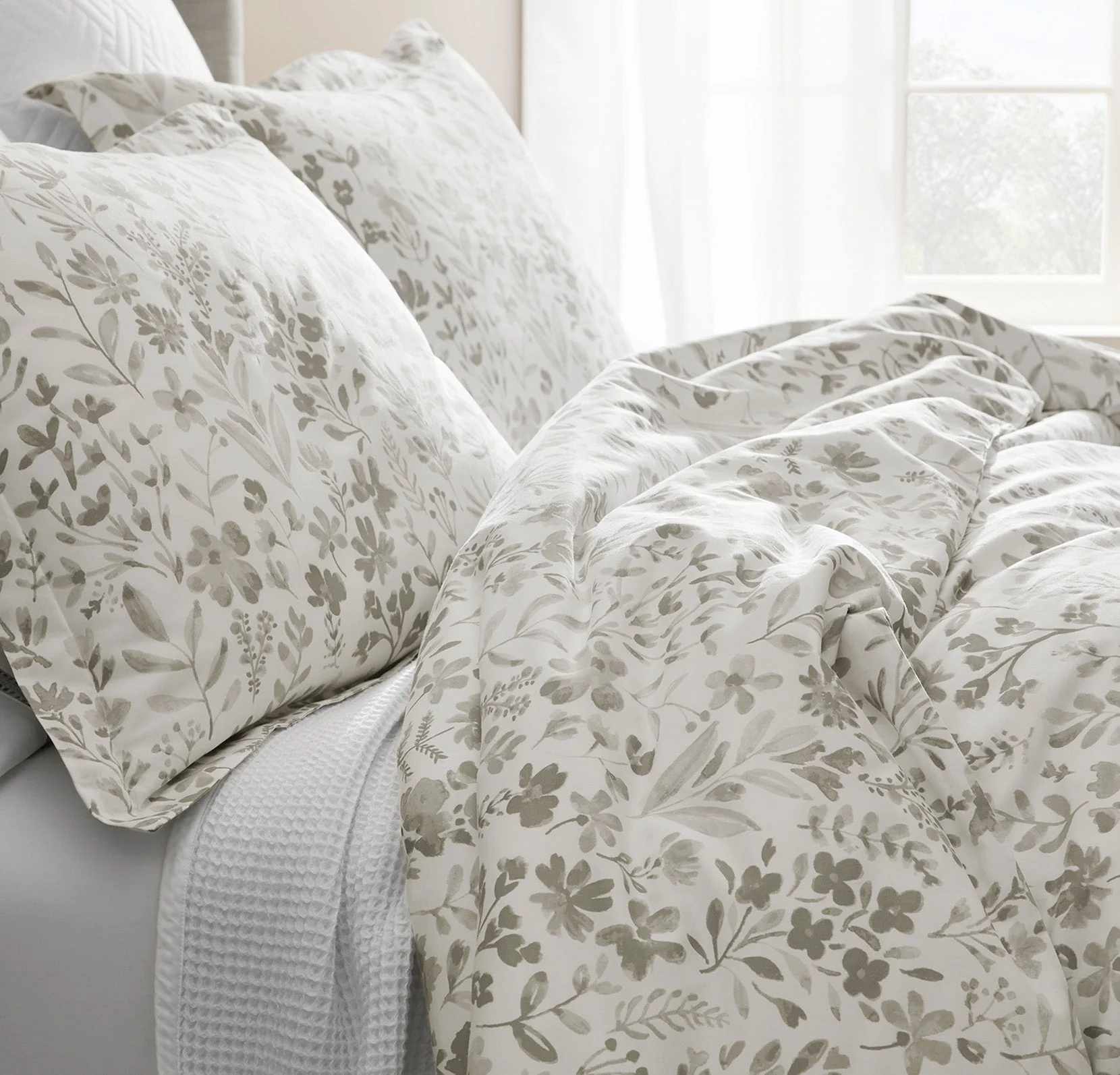 Signature Hemmed Duvet Set - Pewter Botanical - Image 4