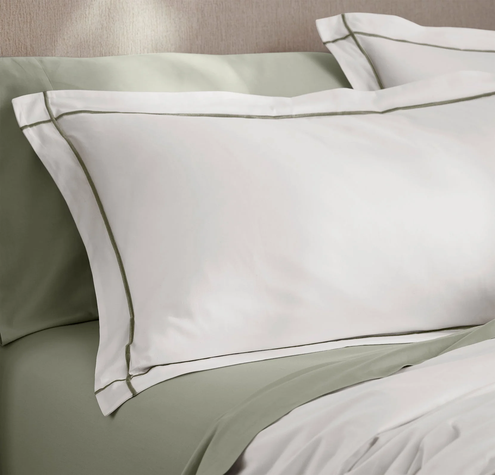 Signature Hemmed Duvet Set - White/Juniper Embroidered - Image 4