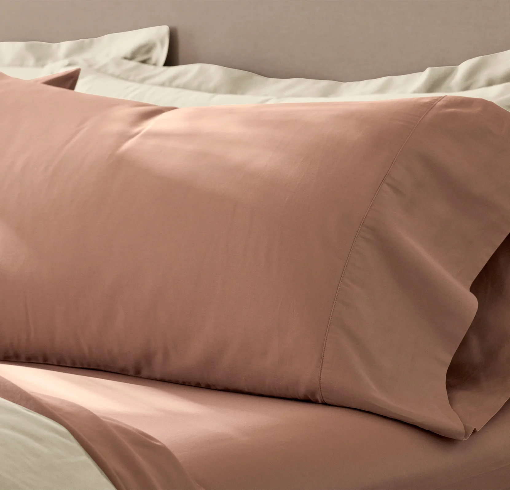 Signature Hemmed Pillowcase Set - Terracotta - Image 3
