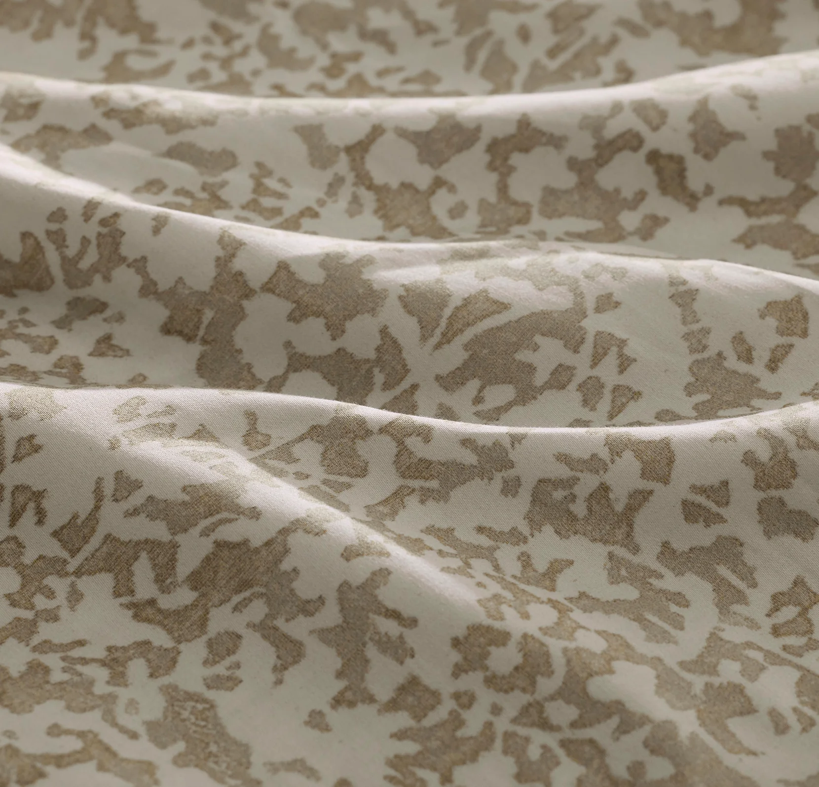 Signature Hemmed Sheet Set - Oak Garden - Image 5