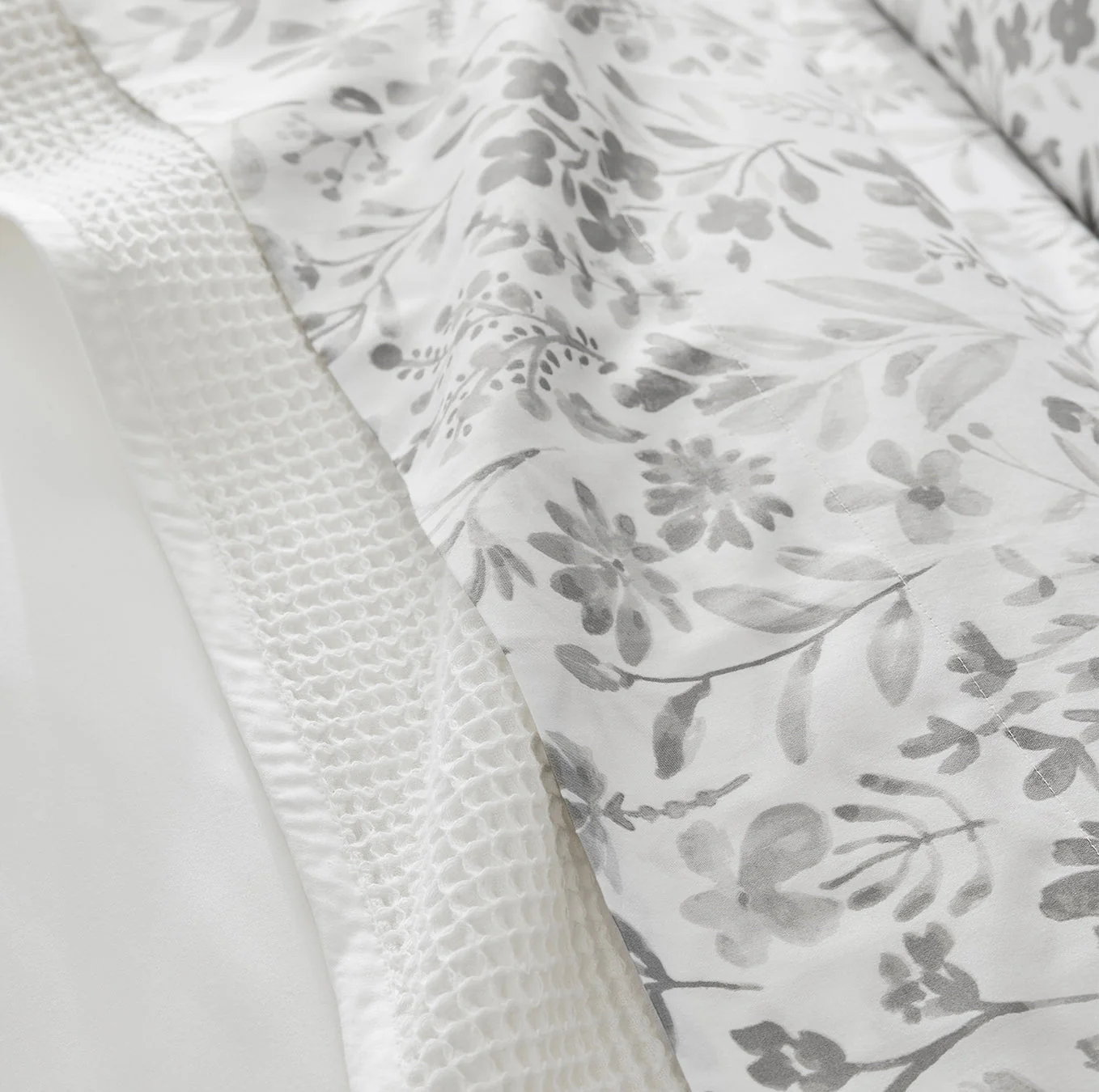 Signature Hemmed Sheet Set - Pewter Botanical - Image 4