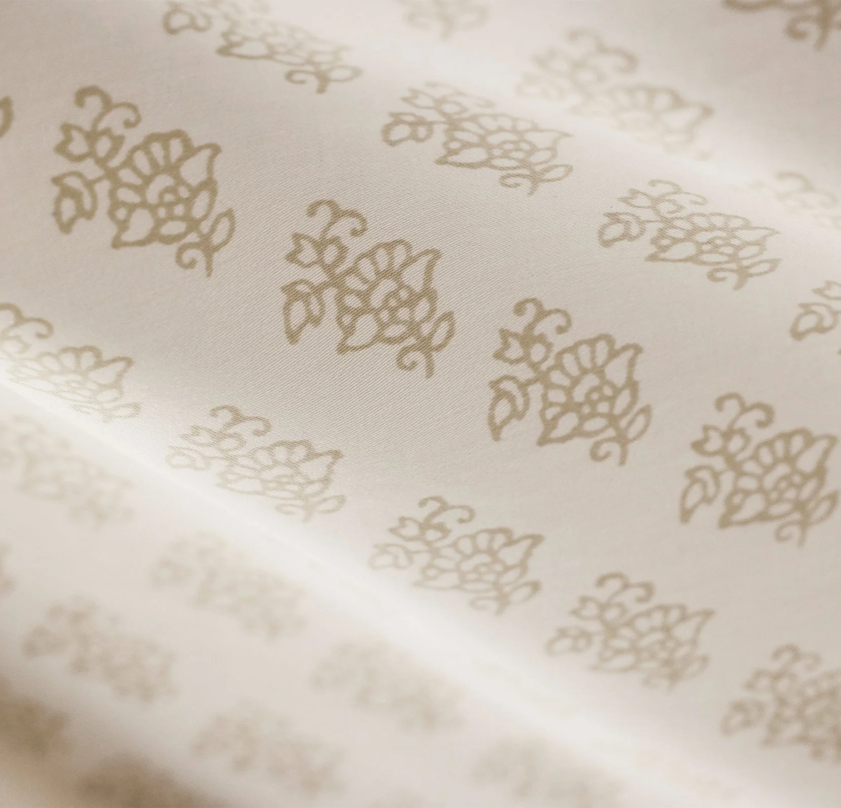Signature Hemmed Sheet Set - Sand Marigolds - Image 5