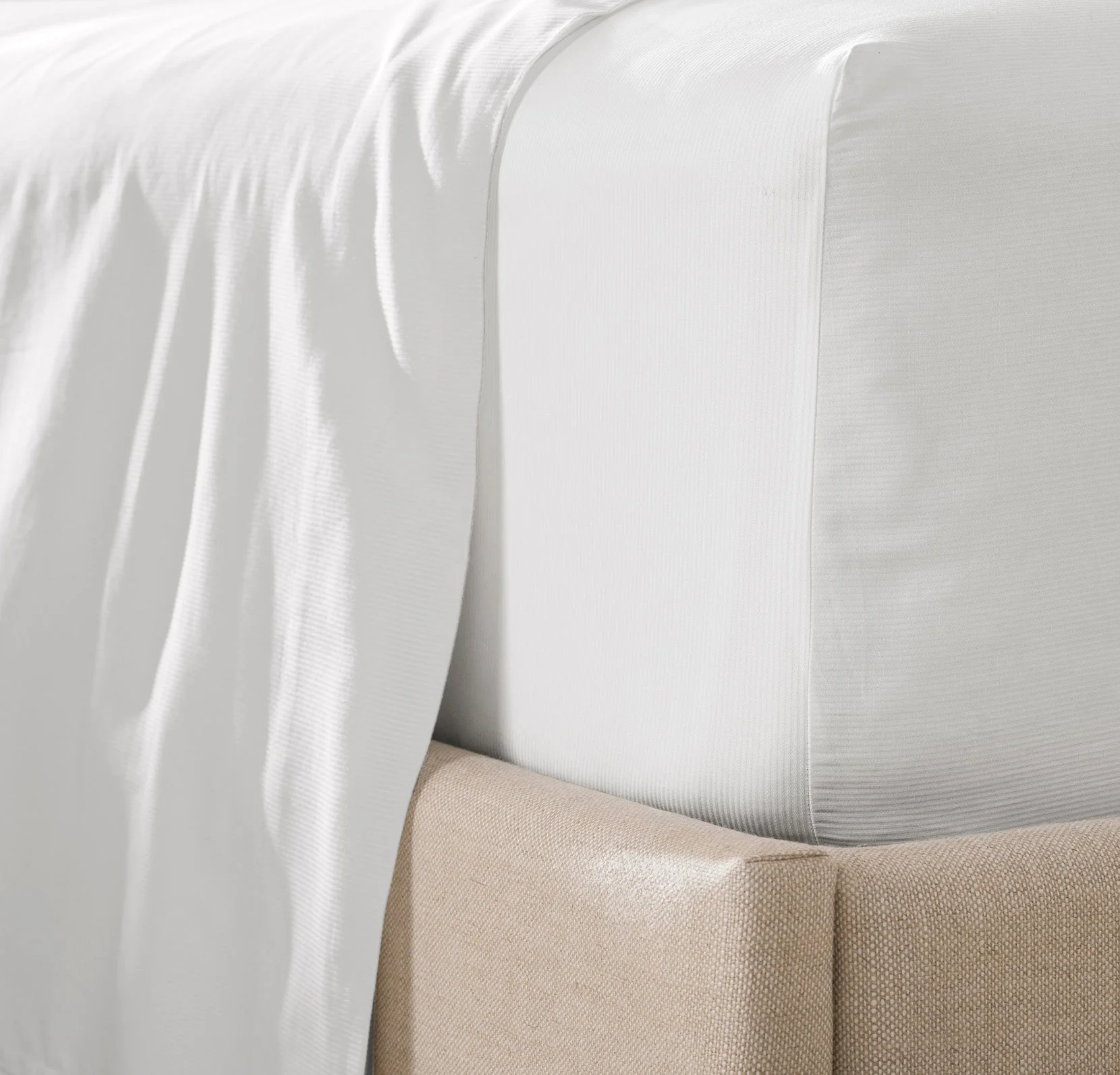 Signature Hemmed Sheet Set - White Textured Stripe - Image 4