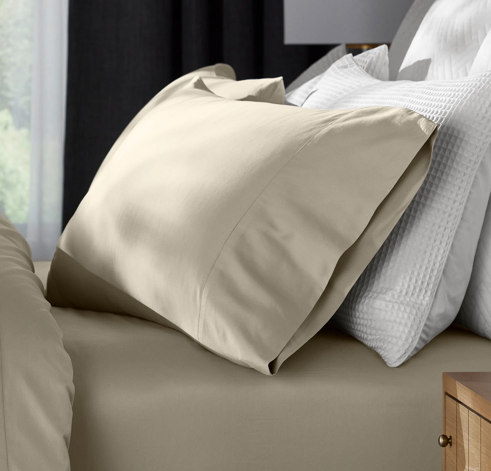 Signature "No Flat Sheet" Sheet Set - Image 6