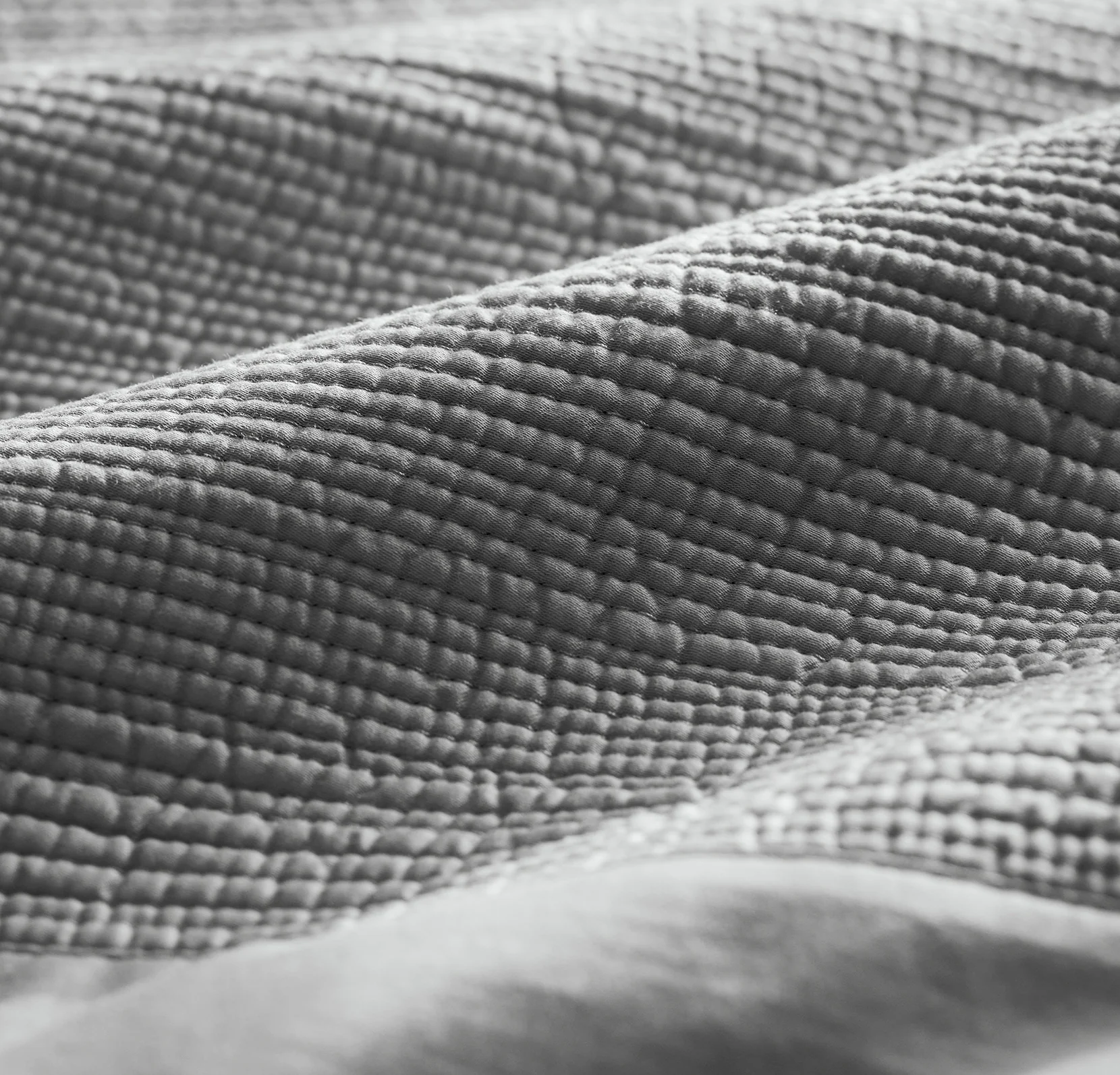 Signature Stitchline Quilt - Shore - Image 3