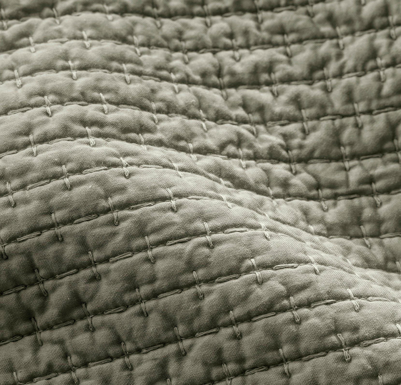 Signature Textured Stitch Quilt - Sageleaf - Image 5