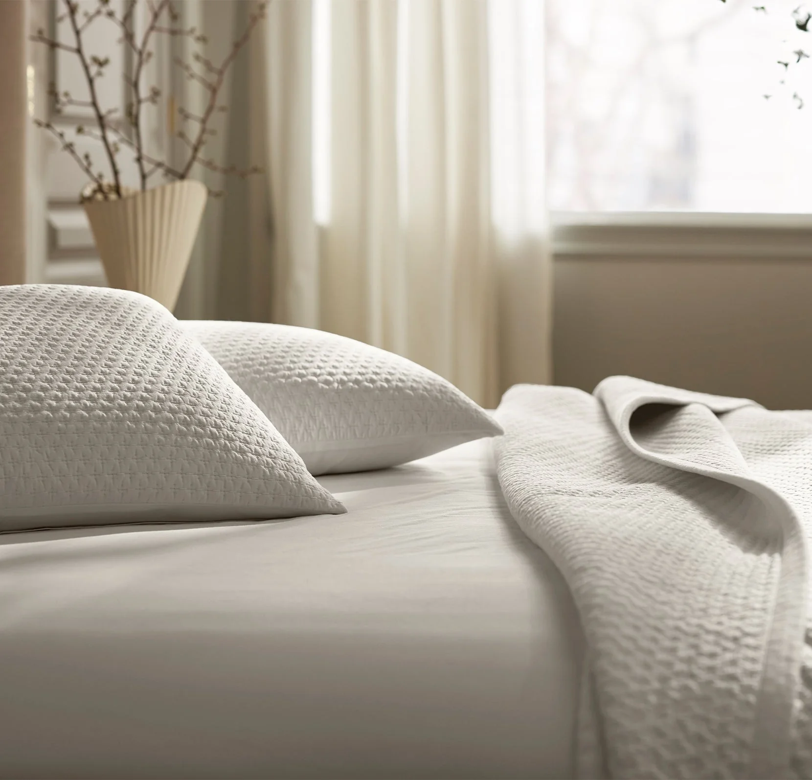 Signature Textured Stitch Quilted Sham - White - Image 3